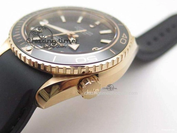 0112 Bright Planet Ocean Professional Rose Gold Liquid Metal V6F 45mm on Black Rubber Strap A 8287